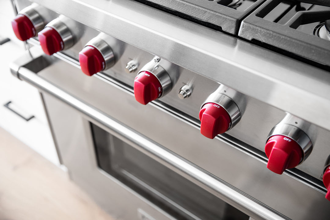 A Wolf Oven - Classic Red Knobs